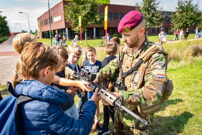 Grote oefening in Houten: rode baretten gedijen het beste bij een beetje actie