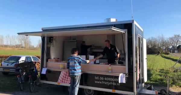 Commotie in Zijtaart over vergunning frietkraam, café Kleijngeld voelt zich de dupe - BD.nl