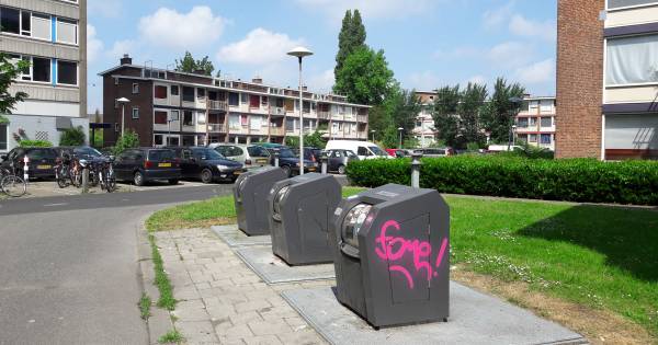De politie en de gemeente hebben meerdere meldingen binnengekregen van studentes die recent het studentencomplex IBB zijn aangesproken door een man die seksueel getinte opmerkingen naar hen maakt. .