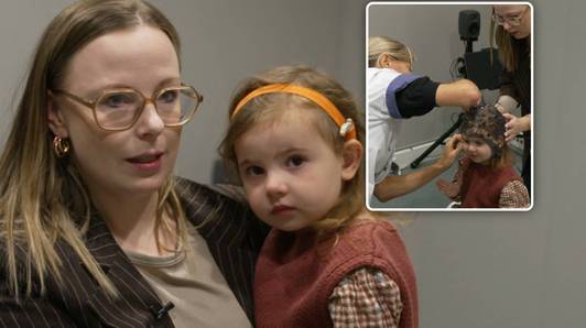 Lize (3) kreeg als baby een gehoorimplantaat: nu wordt haar gehoor getest met een wereldprimeur