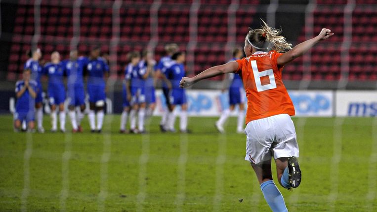 Sterspeler Anouk Hoogendijk Niet Meer Beschikbaar Voor Oranje De Volkskrant