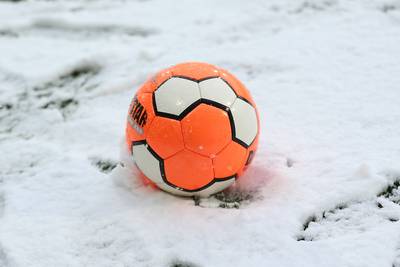 KNVB zet door winterweer streep door amateurvoetbal