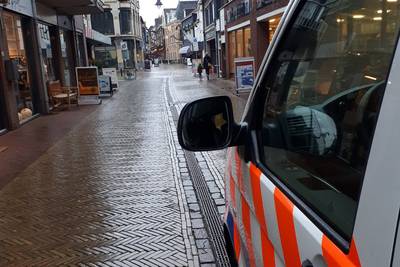 Meisje (9) stuurt winkelpersoneel aan om moeder te redden