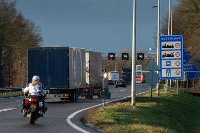 Zwitser (66) met 15 kilo wiet betrapt op A12 bij Babberich
