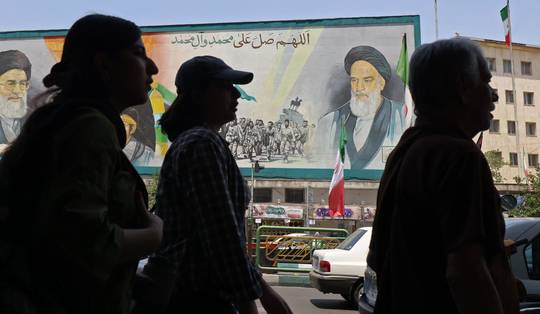 Israël gebruikte Azerbeidzjan als uitvalsbasis tijdens oorlog met Iran, meldt CNN • Iran bestookt Koeweit en Bahrein met ballistische raketten