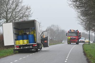 Wéér drugsafval gedumpt in West-Brabant, dit keer in achtergelaten vrachtwagen in Ulvenhout