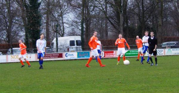 Keeper Tom Krabbenborg loodst GSV â€™63 langs Diepenheim