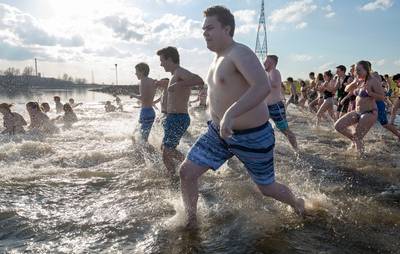 Rennend de Rijn bij Wageningen in voor het goede doel