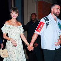 Hoe idyllisch is Taylor Swifts ‘Royal American Wedding’ écht? ‘Deze dag zal qua sfeer en gezelligheid te vergelijken zijn met een VN-Veiligheidsraad’