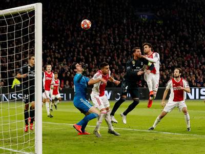 Schizofreen Ajax leert waardevolle, maar keiharde les