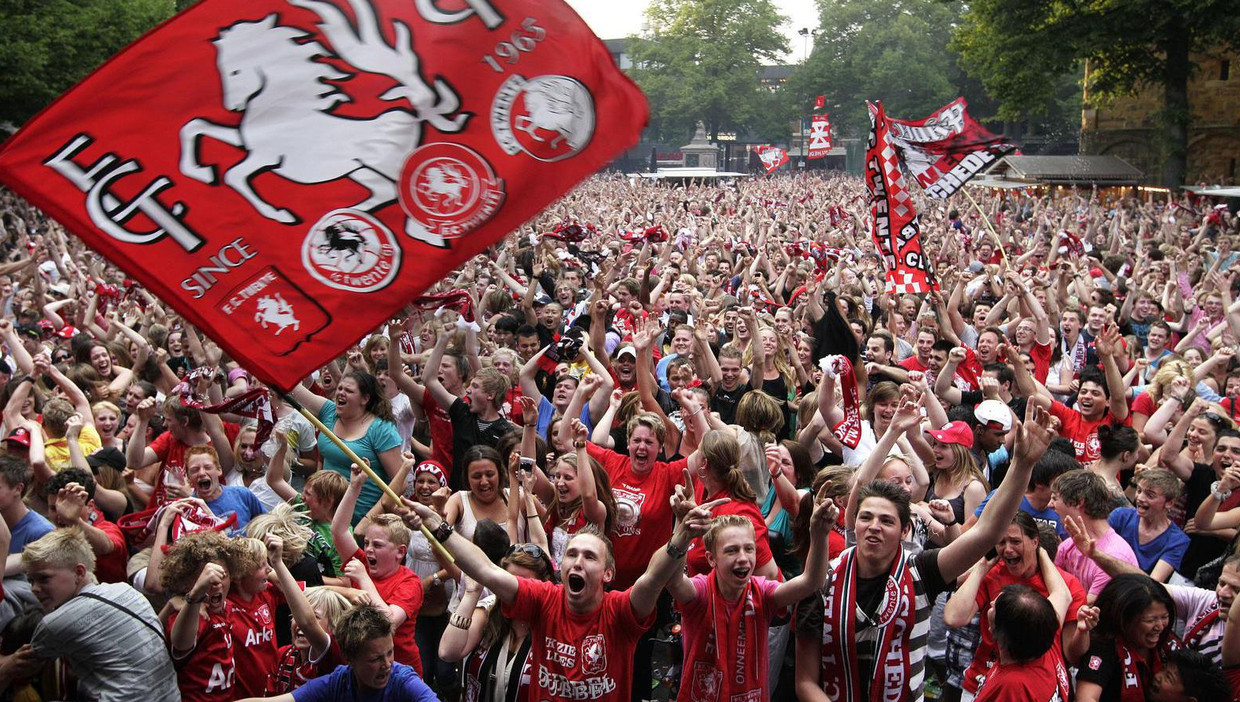 Gemeente Verbiedt Jong Ajax Fc Twente Het Parool