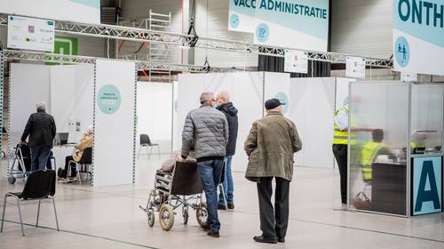 Hoe we tegen eind april 370.000 meer vaccins kunnen zetten dan de officiële cijfers zeggen