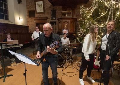 Top 2000 klinkt ook in kerkdienst in Rekken