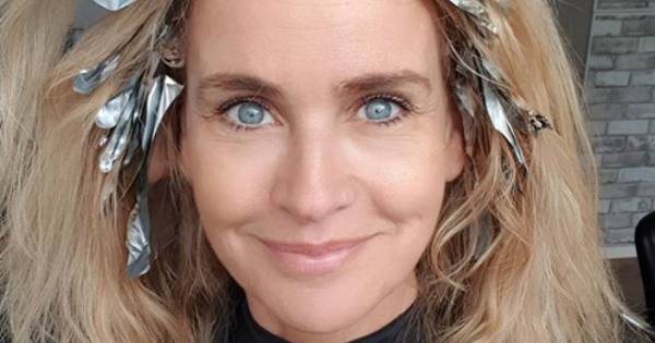 Daphne Baalt Van Bos Strohaar En Anouk Rillend Uit De Kleren Show Destentor Nl