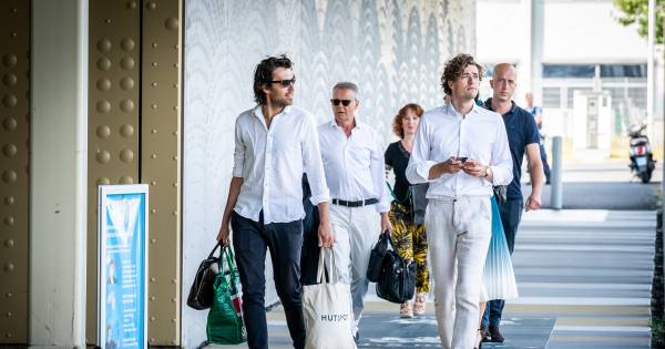 In de jacht op Ridouan Taghi heeft de politie geen andere advokaten gevolgd.