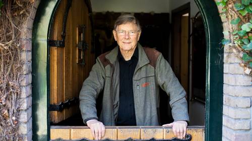 Nederlands viroloog Ab Osterhaus: “Het is te laat om de curve plat te slaan”