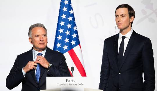 Oekraïense onderhandelaars aangekomen in de VS: ‘Belangrijk gesprek over details van vredesakkoord’