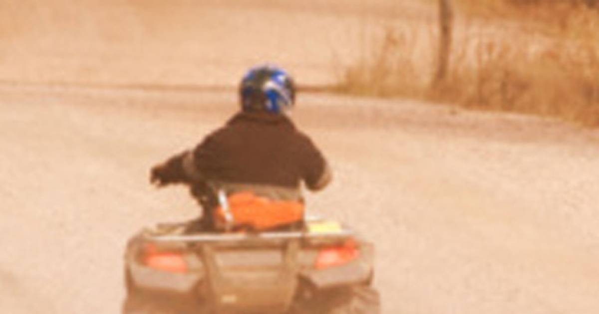 Veel te hard rijdende quadrijder (60) verongelukt bij zware botsing, maar 'geen sprake van roekeloos