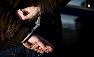 Man opgepakt na inbraak bij Aldi in Overdinkel, andere verdachte ontkomt na achtervolging