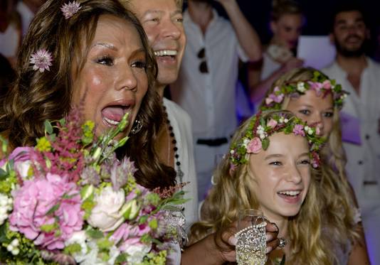 Patty Stralende Bruid Op Droomhuwelijk Ibiza Show Ad Nl
