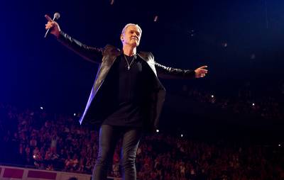 Johnny Logan maakt line-up songfestivalfeest compleet