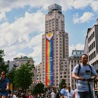 Drie queer activisten aan één tafel over het belang van de pride: ‘De schaamte voor queerfobie is volledig weggevallen’