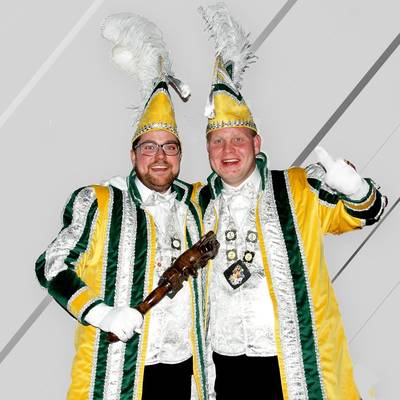Jonker Roy Lohuis voorop in de polonaise bij Pearse Köp uit Weerselo