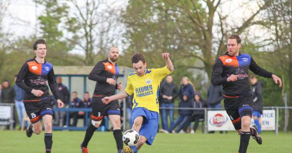 Trainer Ricky Erkelens vertrekt bij voetbalclub UHC
