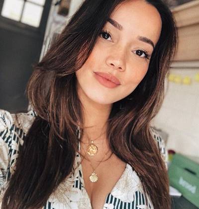 Bibi is verkleed als kat, Fred is dankbaar voor carrière