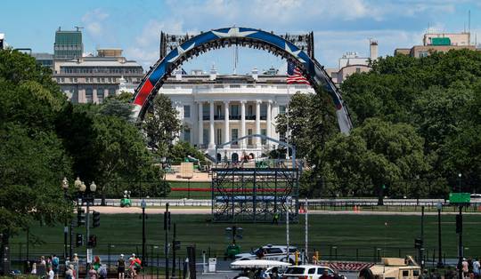UFC-gevecht aan het Witte Huis: Pentagon ronselt soldaten die voldoen aan strikte ‘lengte- en gewichtseisen’ voor publiek