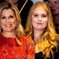 Koningin Máxima en prinses Amalia onverwachts gespot met tiara’s