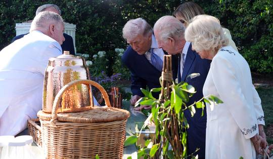 Trump ontvangt Charles en Camilla • Witte Huis geeft Democraten en journalisten schuld van schietpartij: ‘Systematische demonisering van Trump’