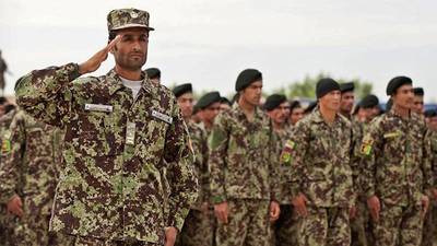 Amerikanen blunderen met
'fout' Afghaans legeruniform