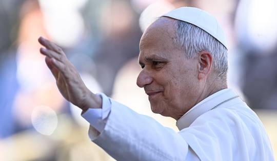 ‘God zegent geen enkel conflict’: paus Leo XIV spreekt zich opnieuw uit tegen oorlog in Iran