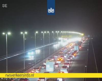 Verkeer omgeleid na ongeluk op A16
