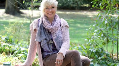 Katrien De Becker Speelt Met Plezier Lesbische Tania In Thuis Mama Die Een Vrouw Kust Mijn Kinderen Vinden Dat Niet Erg Tv Hln Be