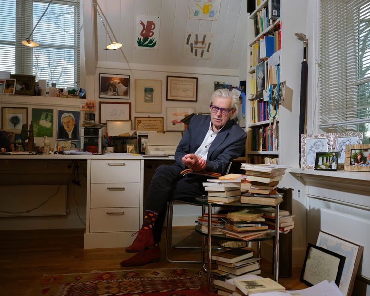 Jan Siebelink schrijft een brief aan zijn moeder (en laat u meelezen) - Volkskrant