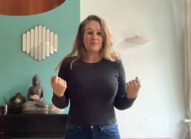 Grote borsten? 3 tips om je outfit te stylen