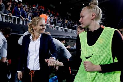 Leeuwinnen voor volle Gelredome: ‘Aan ons er een feest van te maken’