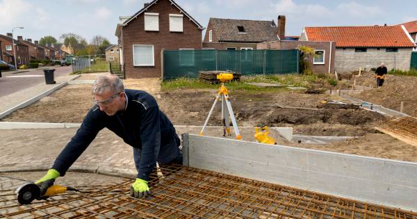 Arts Doorwerken Tot Je 68ste Collectieve Oudermishandeling