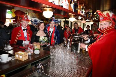 Prins Alexander en Prinses Máxima gaan voor in Buurse