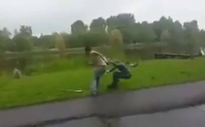 Trump blundert met retweet kopschopfilmpje uit Edam