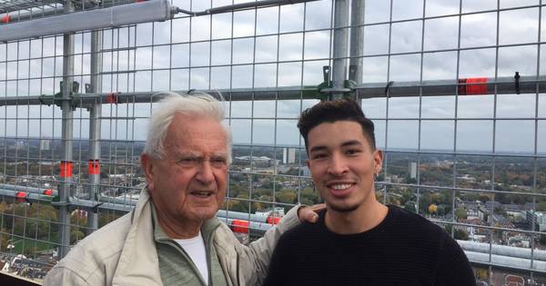 John Visser (81) kent het gevoel van vluchtelingen en daarom helpt hij - BD.nl
