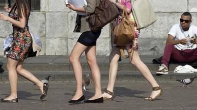 Einde van rokjesdag: Vrouw laat zich geen blotebenendag opleggen