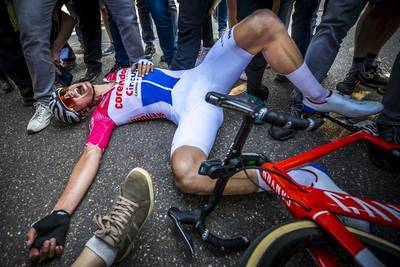 De mooiste foto's van de ongelooflijke zege van Mathieu van der Poel in Limburg