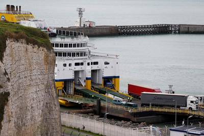 21 onderkoelde Vietnamese illegalen bevrijd uit koelwagen in Engeland