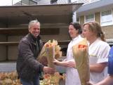 1000 bossen bloemen voor ziekenhuispersoneel