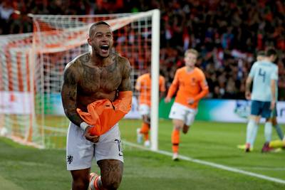 Memphis straalt na moeizame zege: ‘Dit Oranje geeft nooit op’