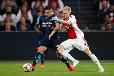 Ajax sloopt catenaccio van Vitesse