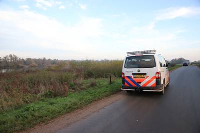 Politie onderzoekt lijk in uiterwaarden bij Dodewaard: geen misdrijf